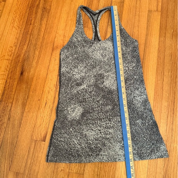 Lululemon Cool Racerback II Luon Spray Jacquard White Black unsure of side @ - Picture 10 of 12